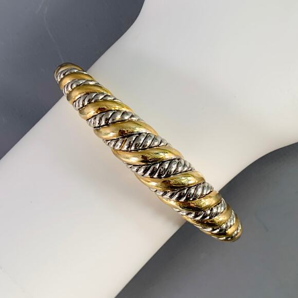 VINTAGE Silver Gold Textured Braided Metal Hinged Push Lock Bracelet - Picture 2 of 4